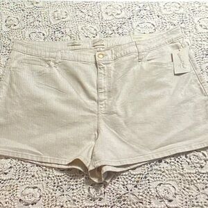 Universal Thread Women's Cream Jean Shorts